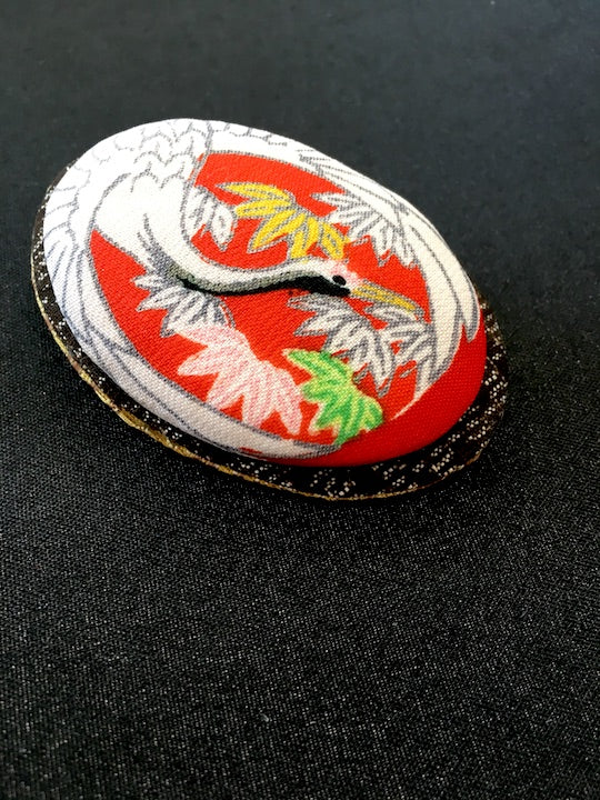 Handmade Japanese brooch in vintage silk kimono fabric with Flying lucky crane motif