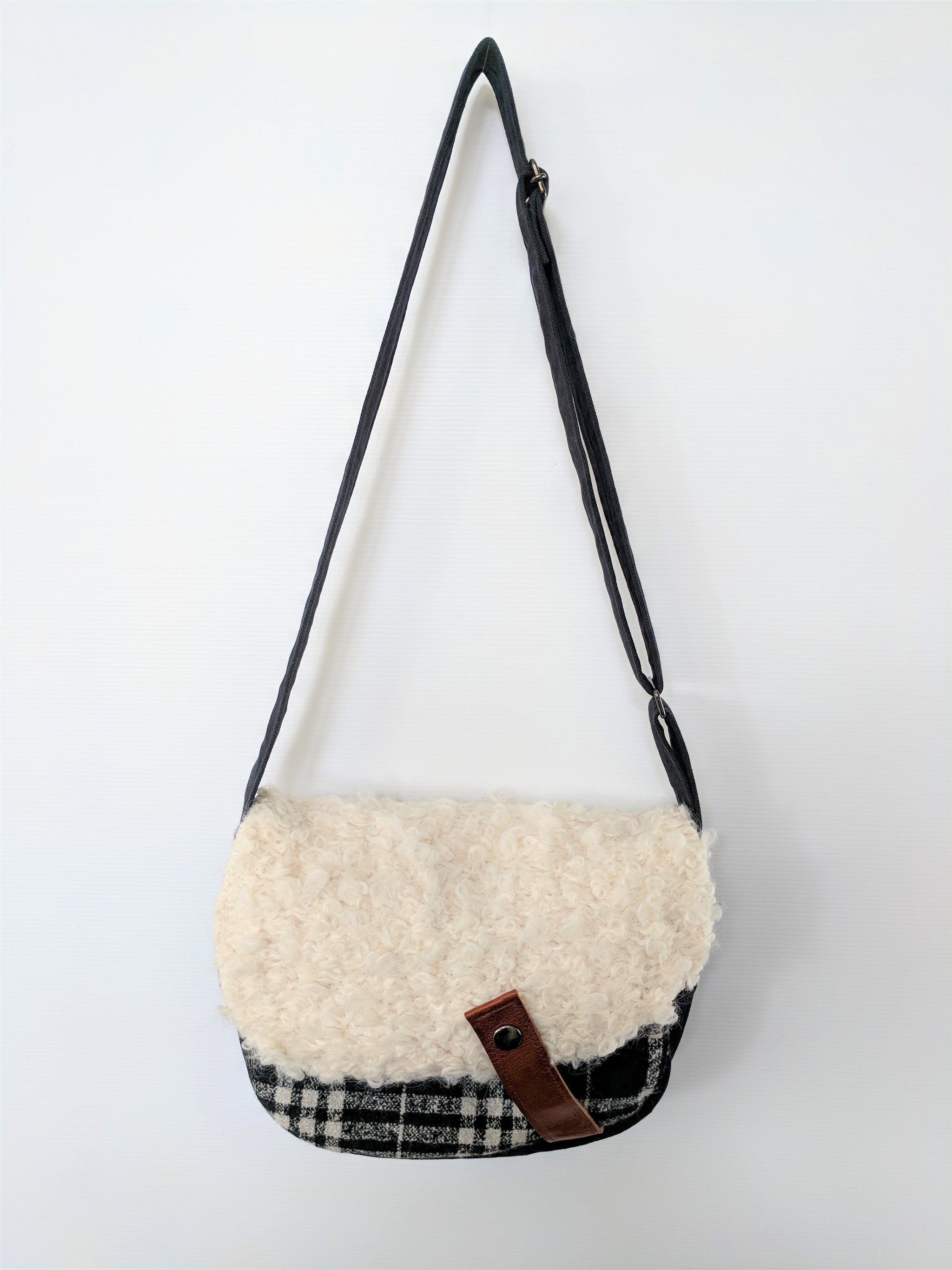 Head-turning, handmade Japanese shoulder bag at Zenbu Home