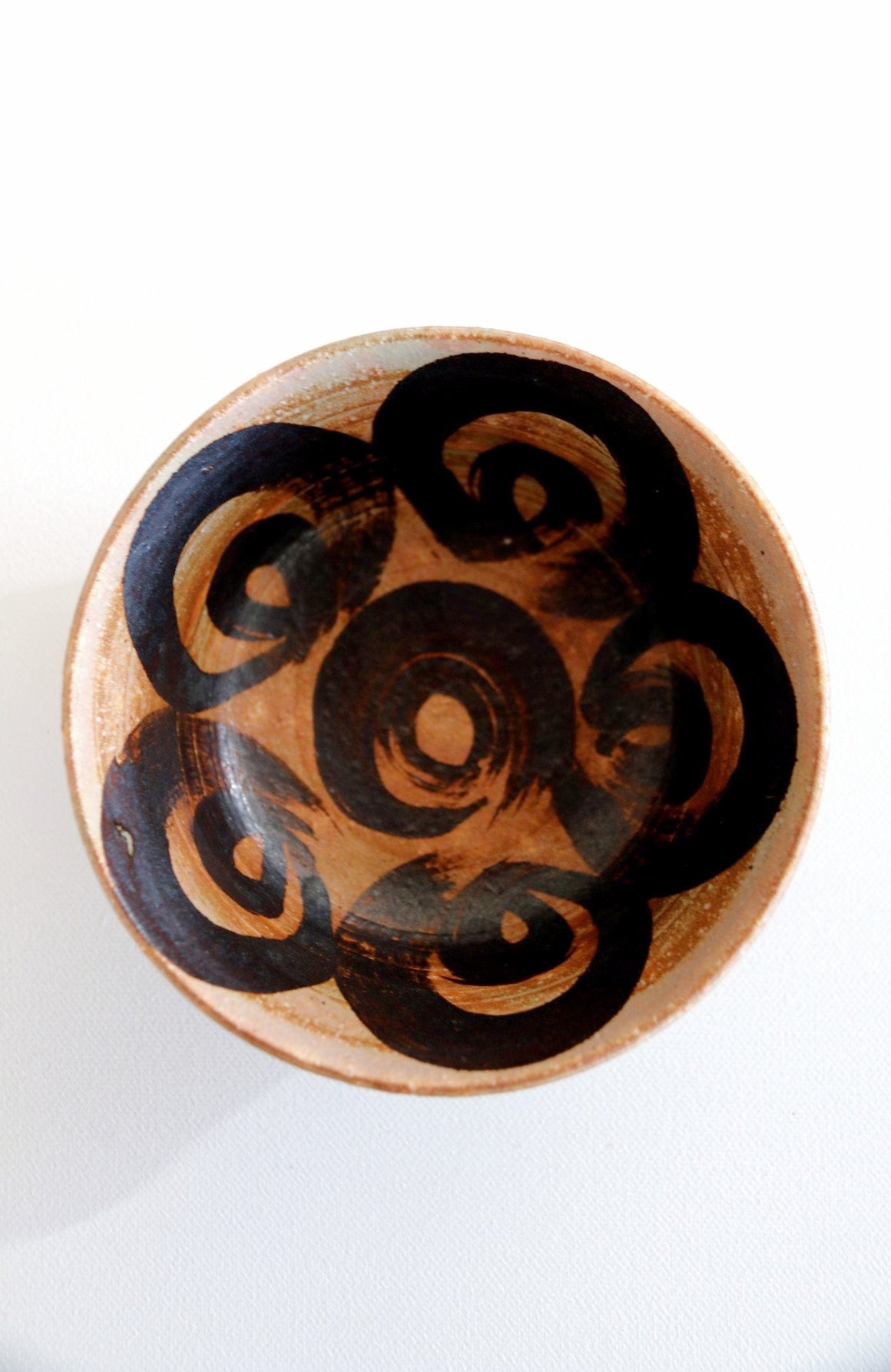 Zenbu Home 'Guruguru' modern chawan tea bowl swirls swirling pattern fashionable Japanese home wares design Buy